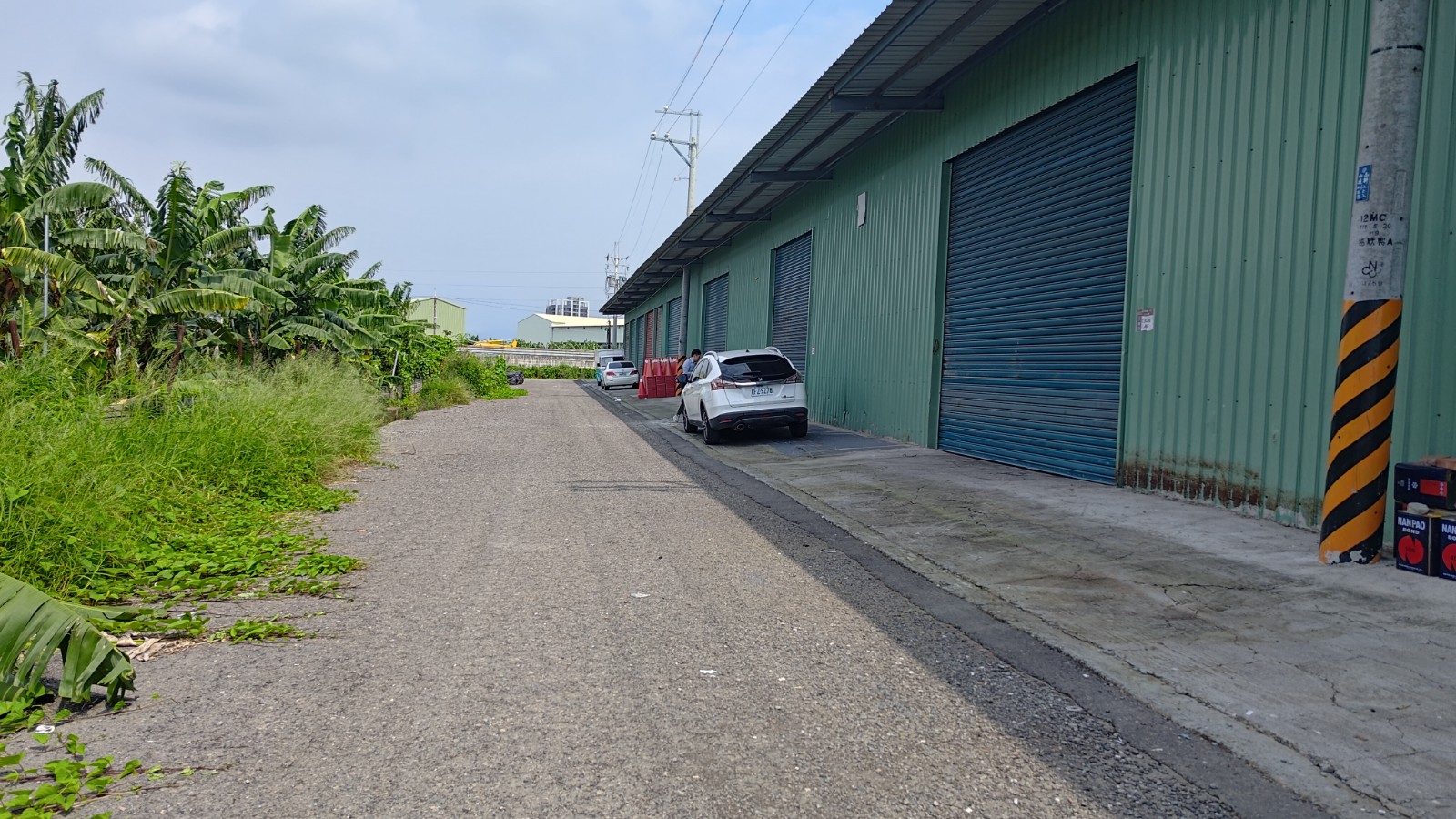 高雄大寮區光明路一段180坪廠房整租｜三間60坪廠房出租，交通便利，企業首選