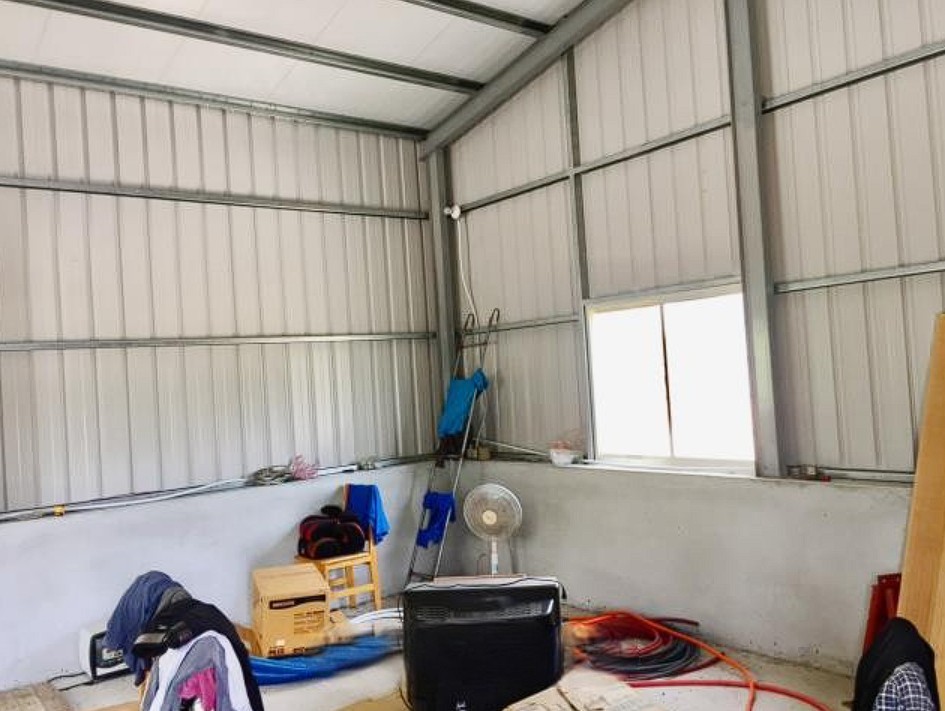 左鎮區 -台20旁合法資材室有自來水有電農地 - 1200萬