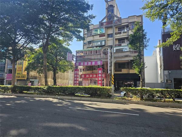新竹縣竹北市光明一路學區透店-春明地產-035551111