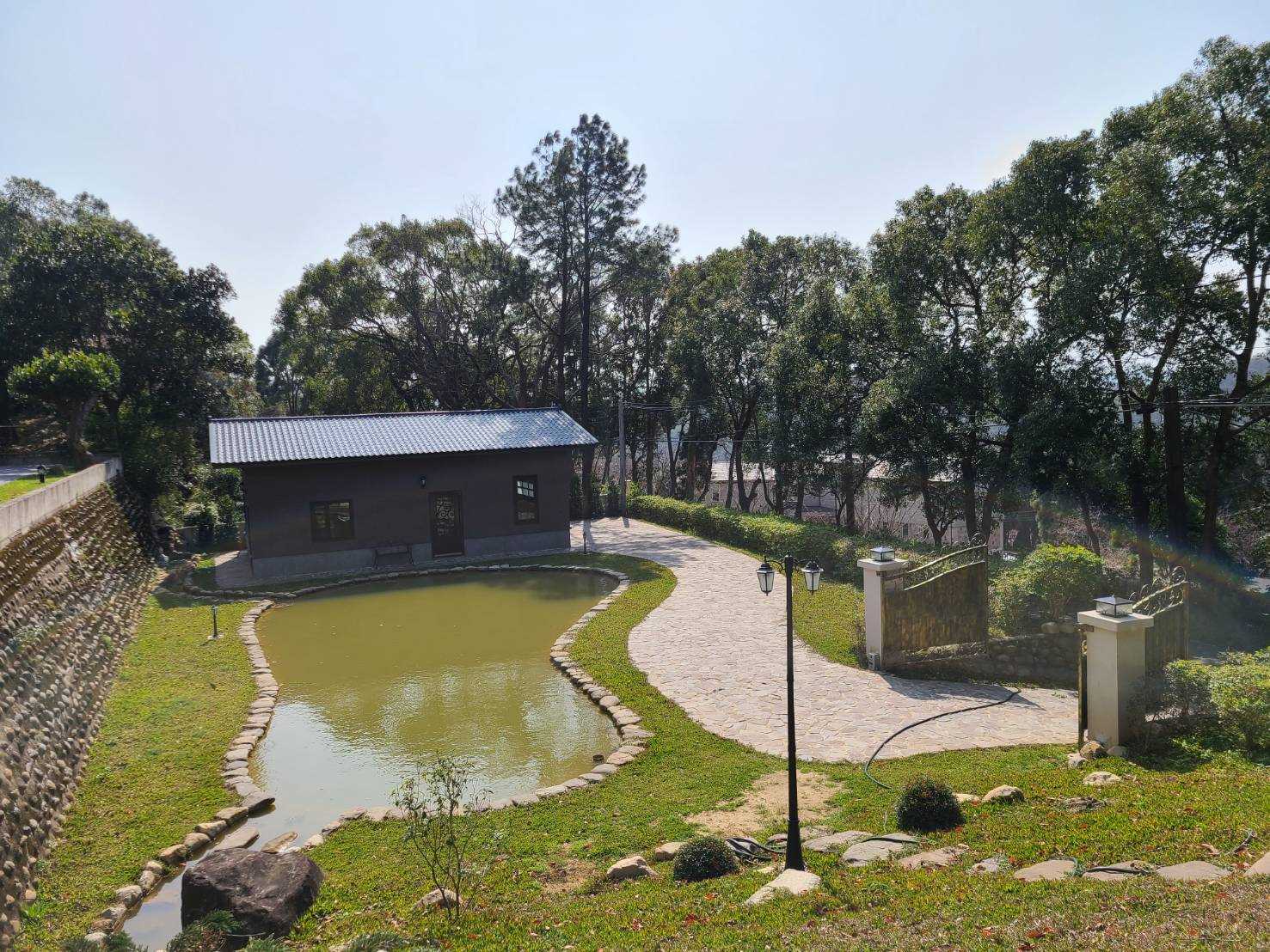 新埔鎮{揚昇球場莊園景觀美農地826坪