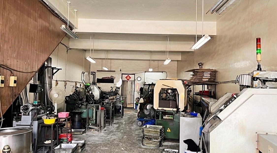 土城正路邊金透天廠房/專營大台北大桃園工業地廠房出售出租