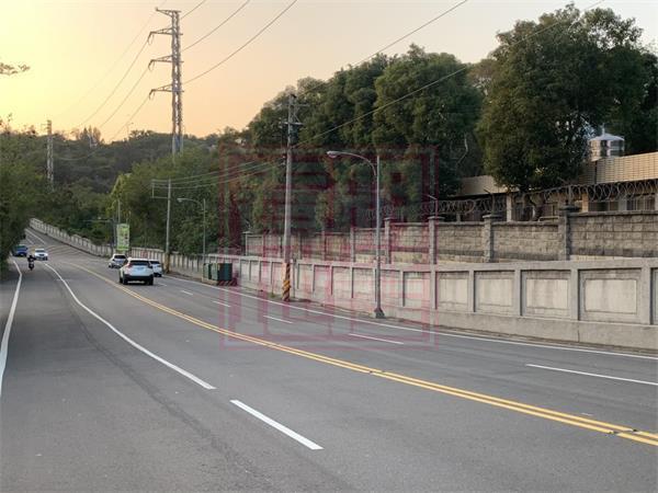 新竹縣湖口工業區交流道旁平坦農地-春明地產-035551111