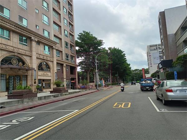 新竹縣竹北市家樂福黃金店面(大面寬)-春明地產-035551111
