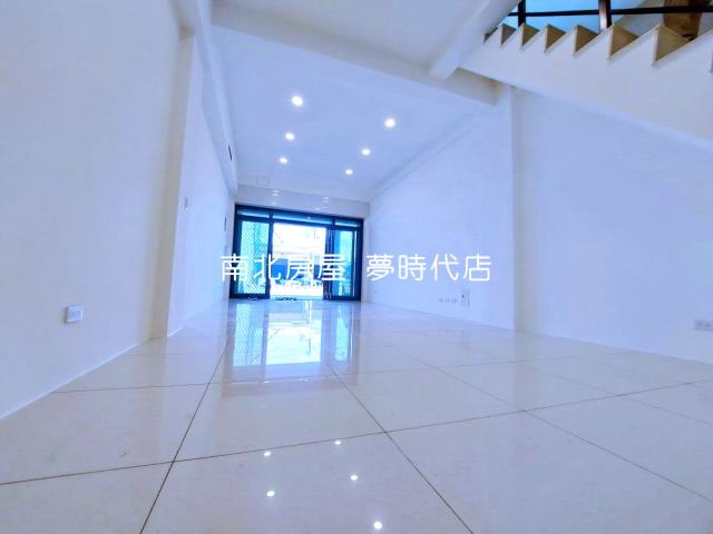 怡安路黃金超值店住