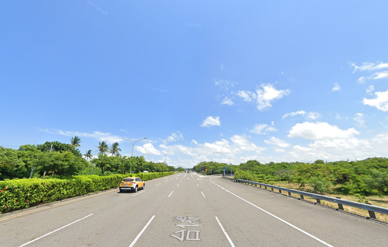 仁德交流道旁挑高10米天車廠房