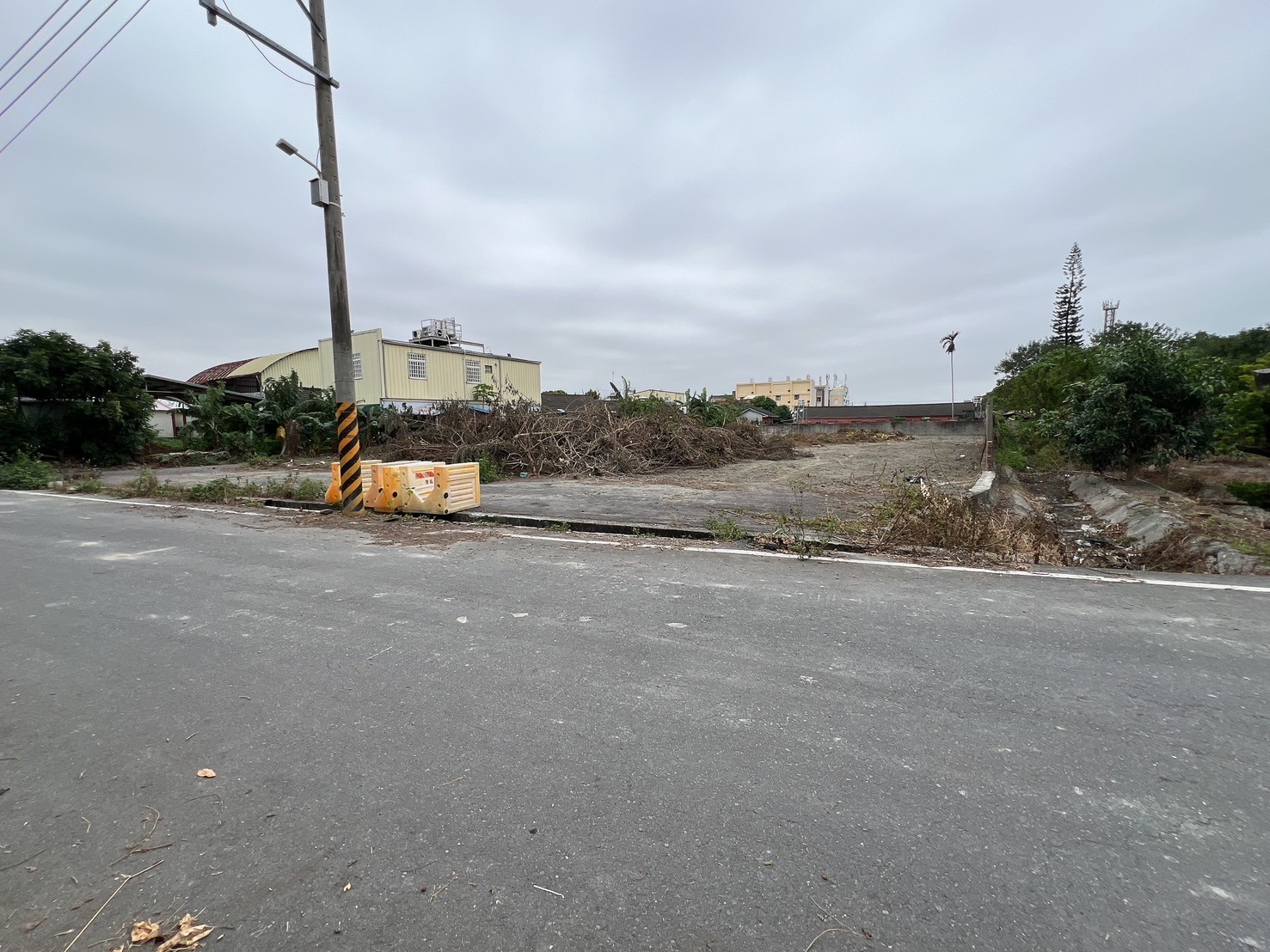 田尾中正路旁方正大建地
