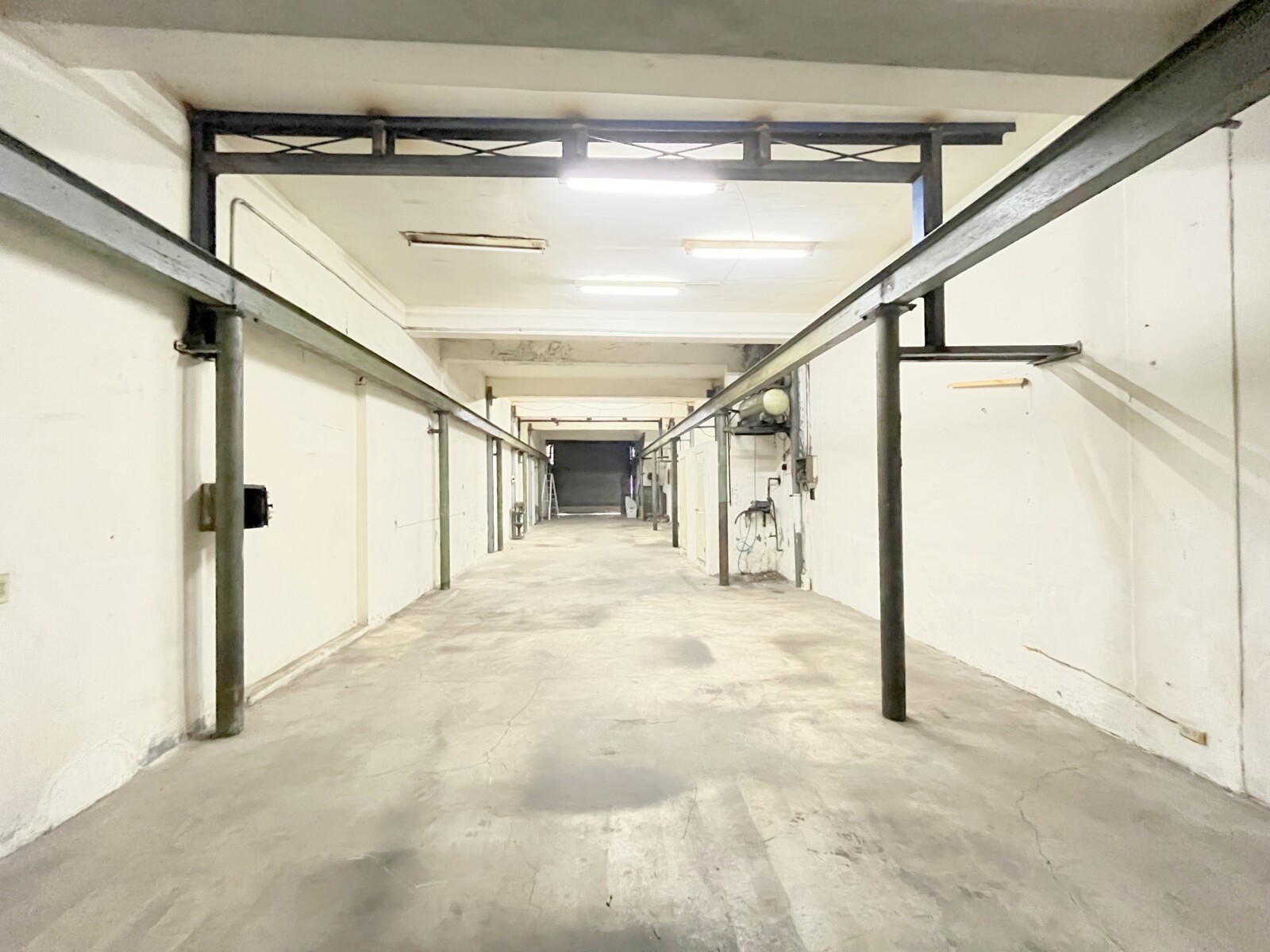 樹林12米路/乙工/透天廠房(可廠登)•	新北市、桃園廠房買賣/工業地/建地/徵收農地/廠房出租