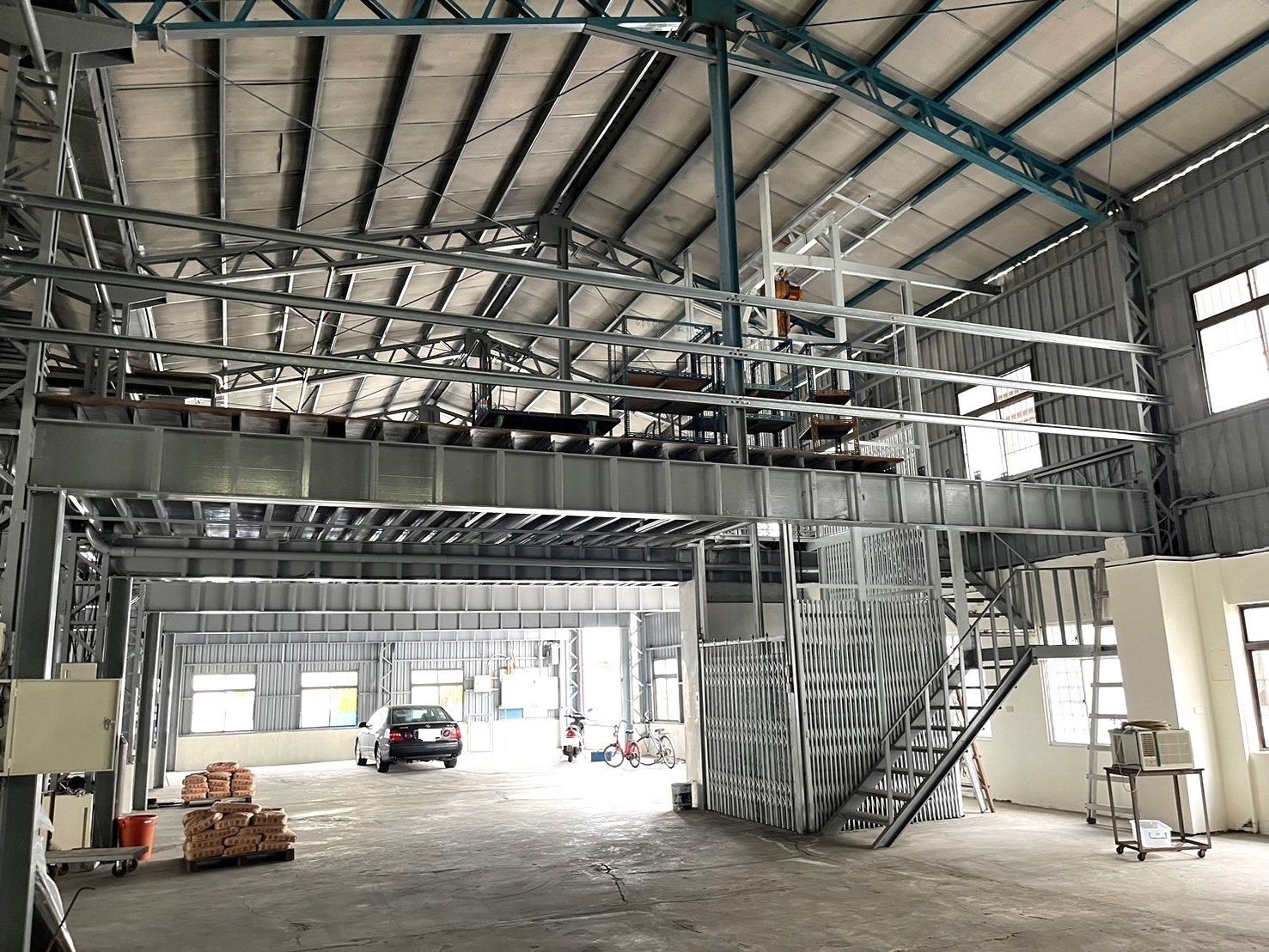 關廟區五甲工業廠房 有貨梯 丁種建築用地