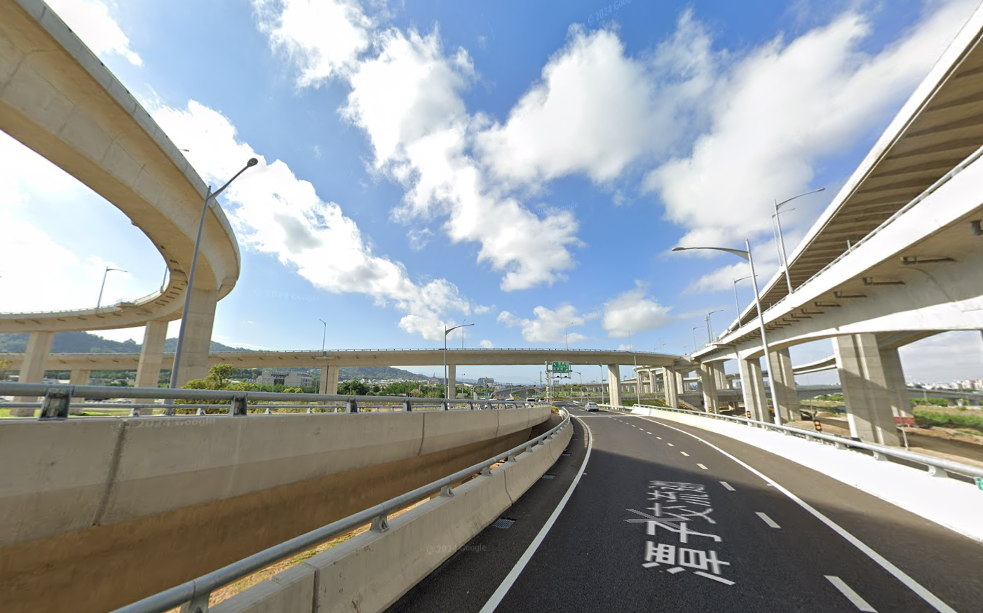 神岡近交流道挑高8米鋼構廠防    &bull;	台中、桃竹苗廠房買賣/工業地/建地/徵收農地/廠房出租