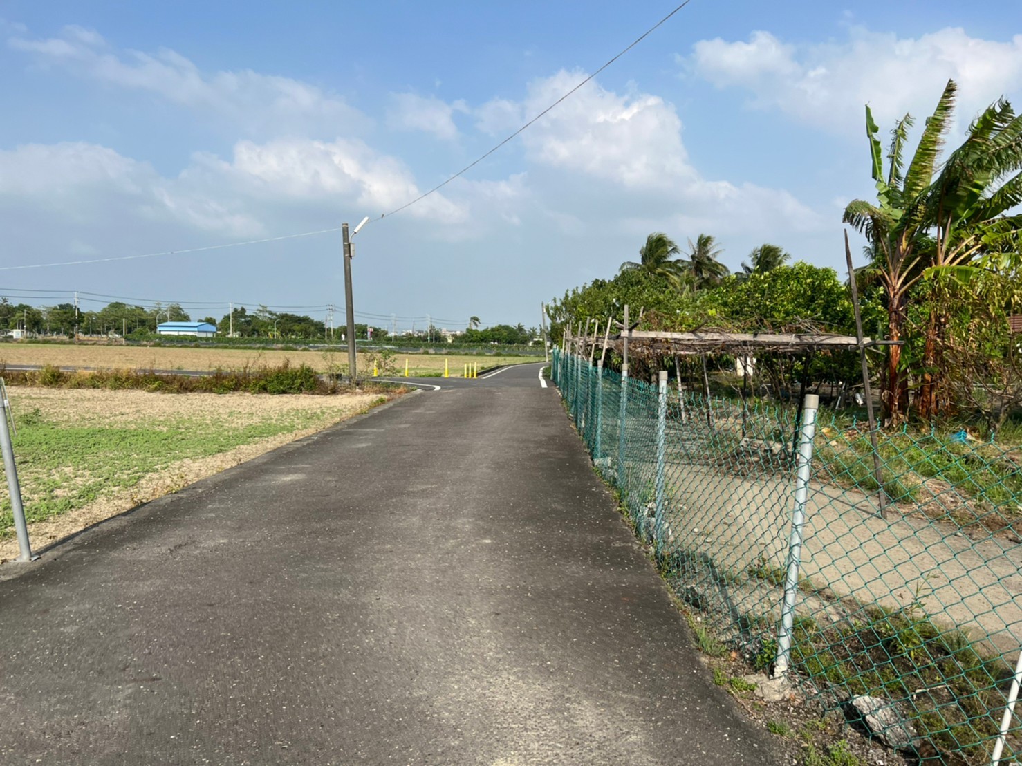 專案離南科不遠港明177前後路建地