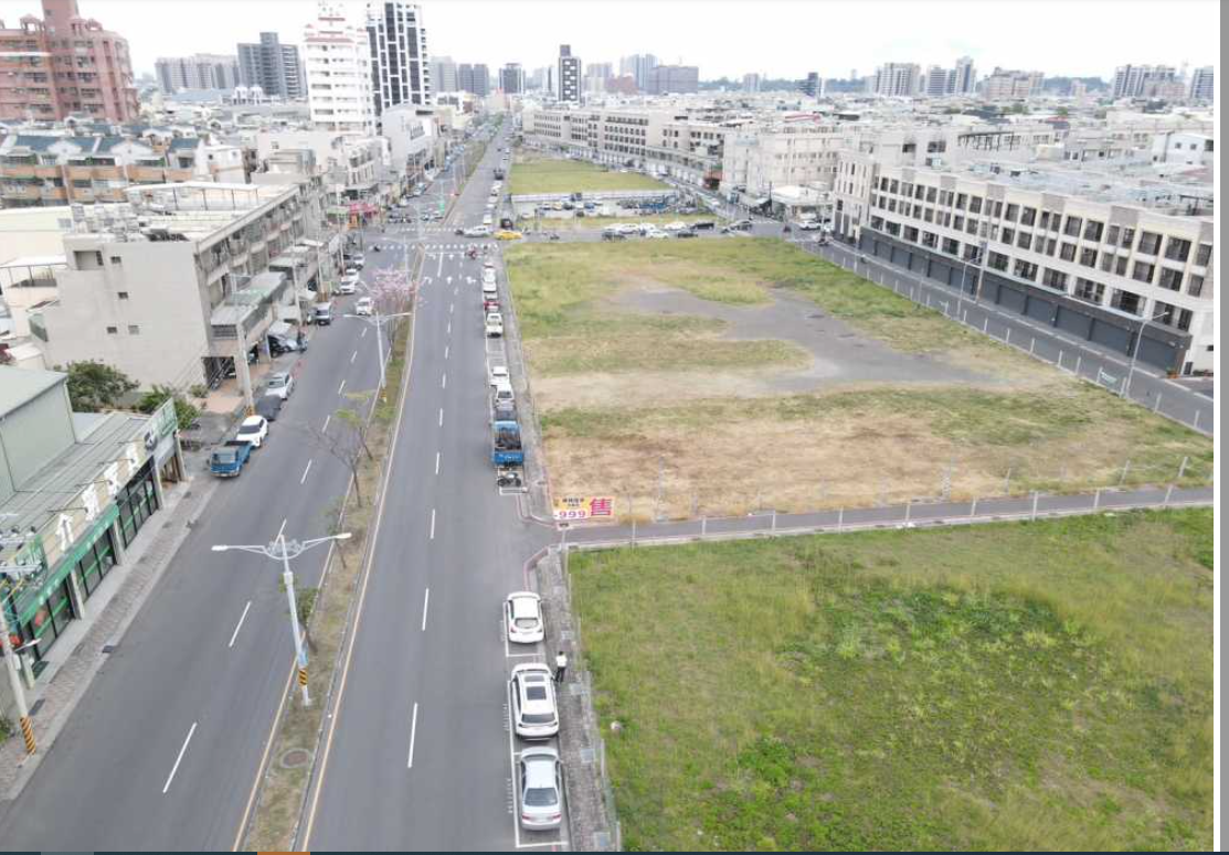 仁武八德一路臨路三角窗32坪住二建地