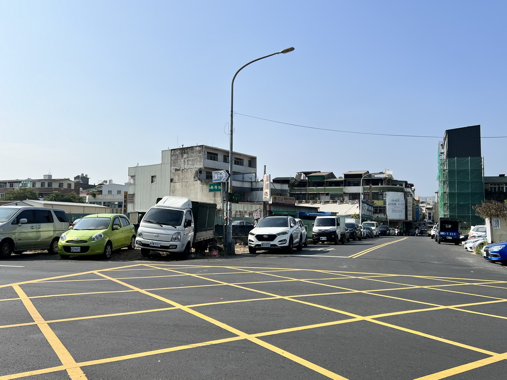 南投市中心華陽路角地518坪