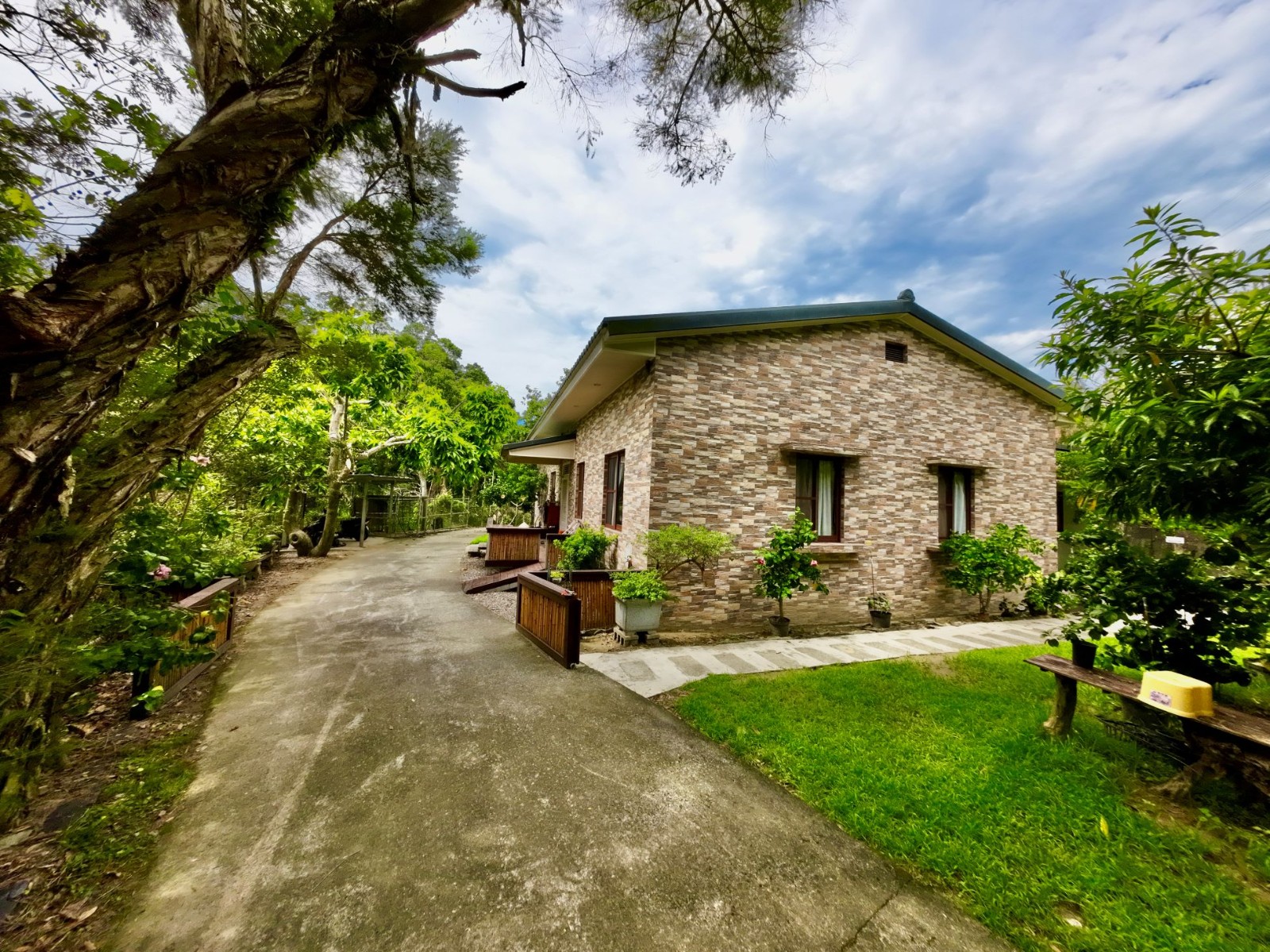 中寮秘境莊園農舍+資材室1.2甲