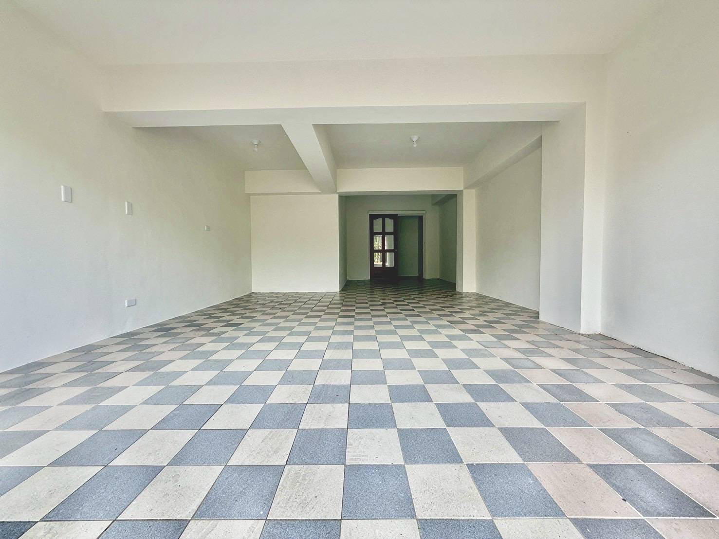 3車位 大降價 間間大套房