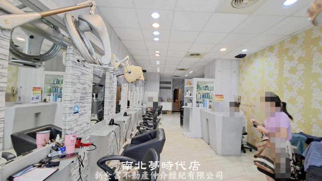 左營區~至聖路巨蛋商圈1+2+3+4樓店-洽0916-275-145 蔡銘勳