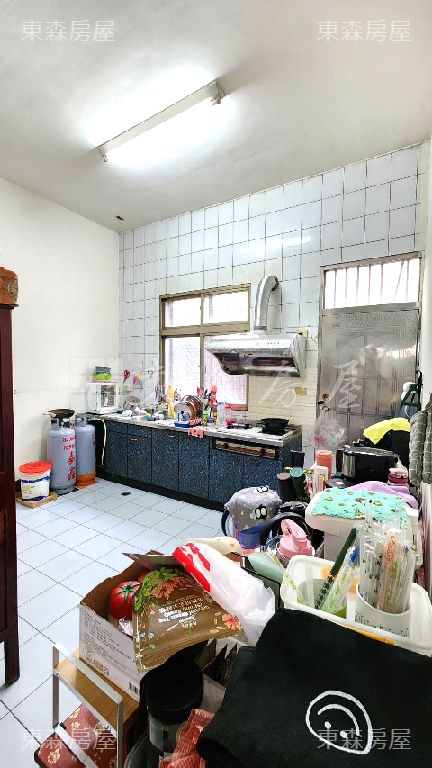 員林大全聯旁車庫別墅