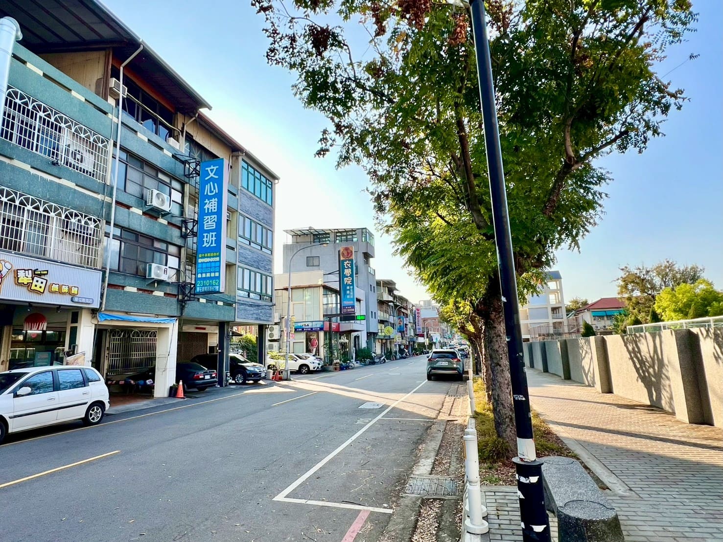 草屯國中收租邊間黃金店住