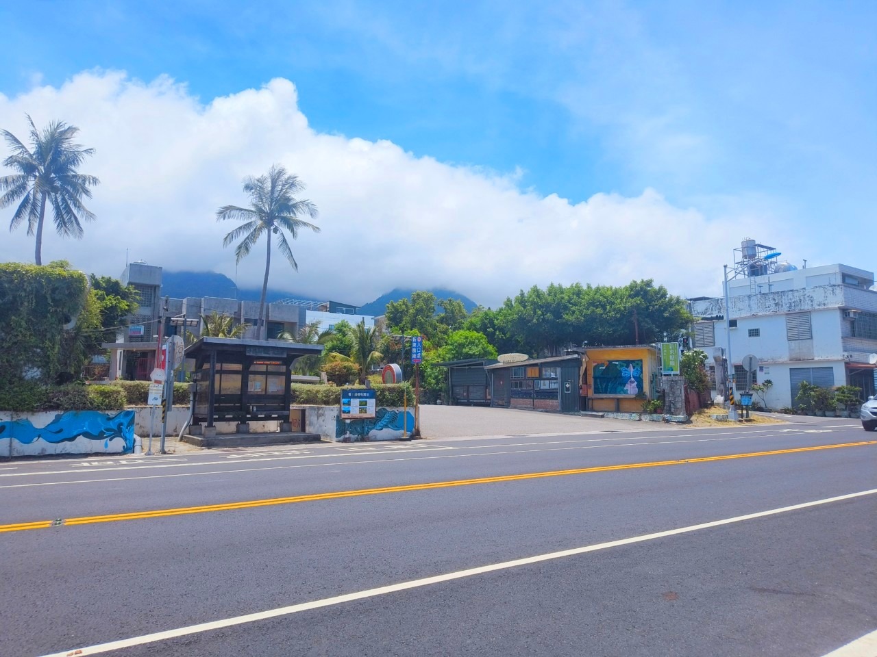 都蘭前後臨路店住