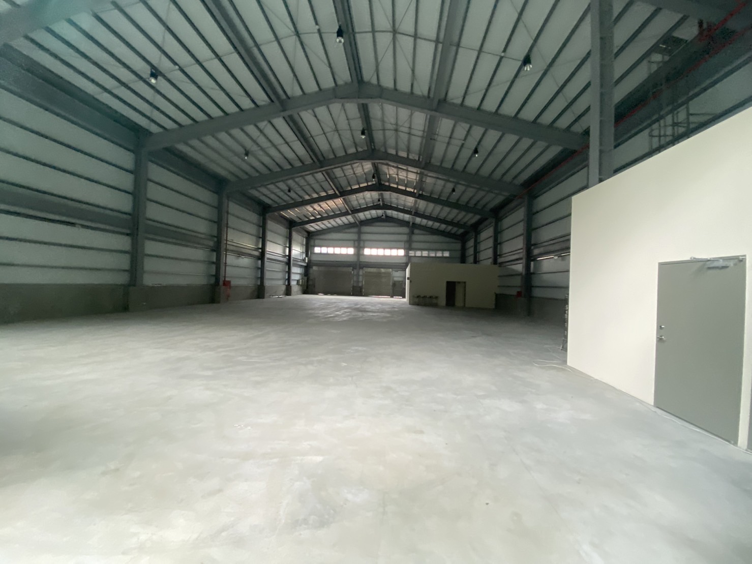 土城交流道/挑高8米/鋼構廠房(可廠登)&bull;   新北市廠房買賣/工業地/建地/徵收農地/廠房出租