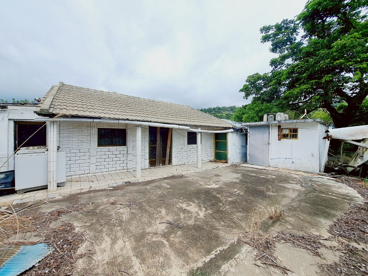 八邊農建地（買地送屋）