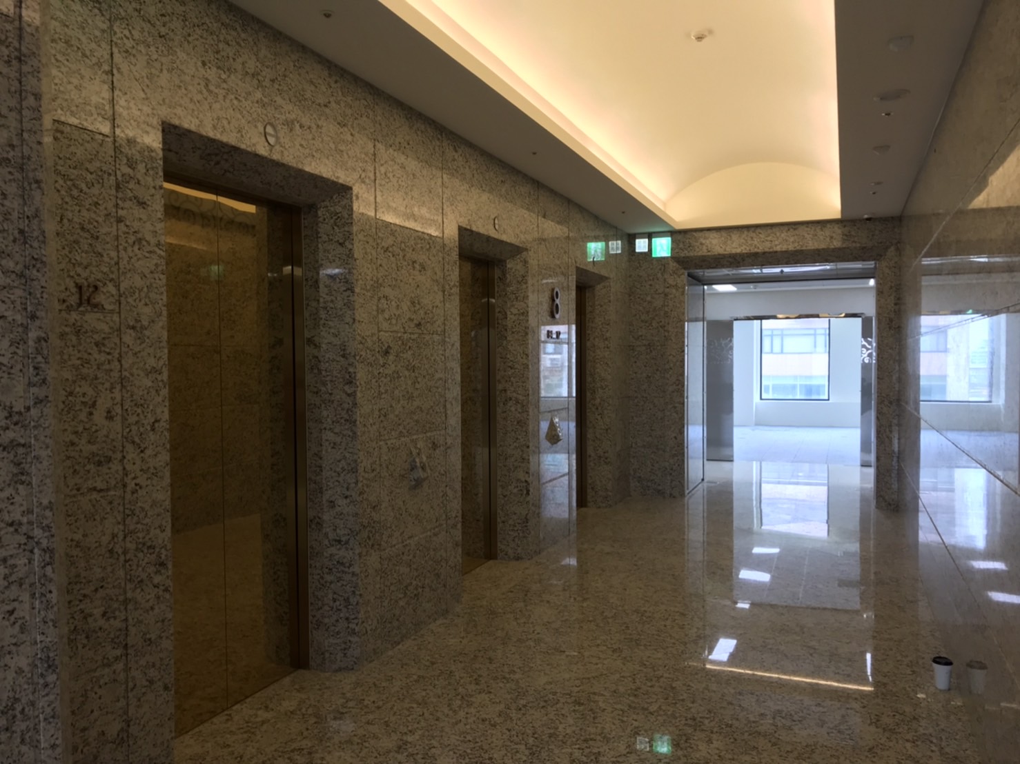 遠雄金融大樓辦公室