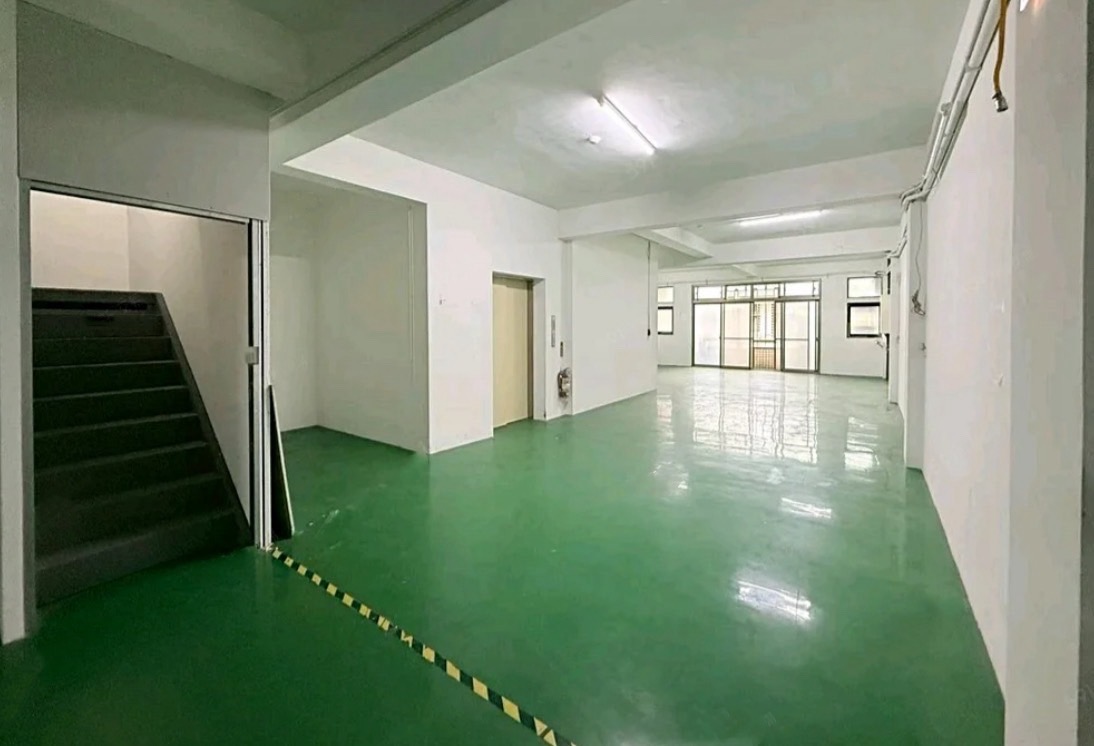 南崁交流道RC貨梯廠房  &bull;  桃園廠房買賣/工業地/建地/徵收農地/廠房出租