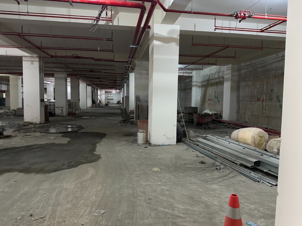 近南崁交流道RC挑高7米貨梯可廠登碼頭大腹地大車可進廠房｜工業地買賣｜廠房買賣出租｜亞輪工業地廠房