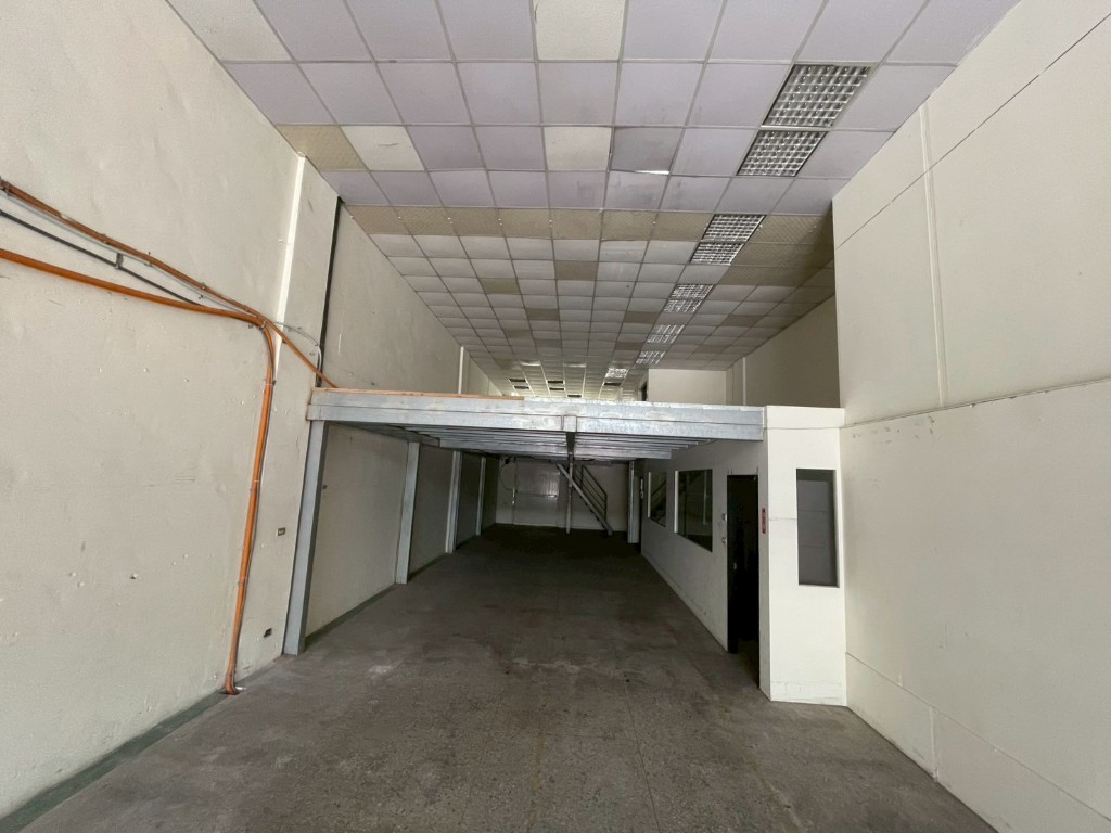 正工四工業區可廠登碼頭大車可進廠房｜工業地買賣｜廠房買賣出租｜亞輪工業地廠房