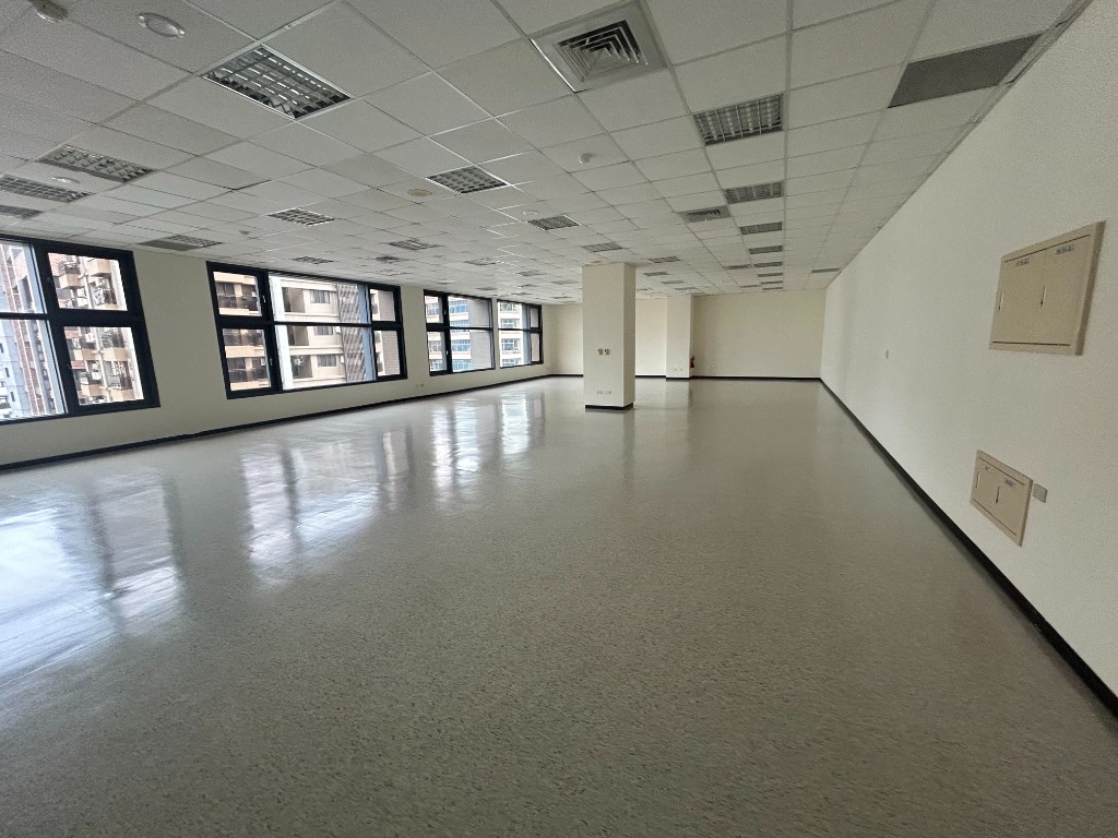 近新竹科學園區貨梯可廠登碼頭廠房｜工業地買賣｜廠房買賣出租｜亞輪工業地廠房