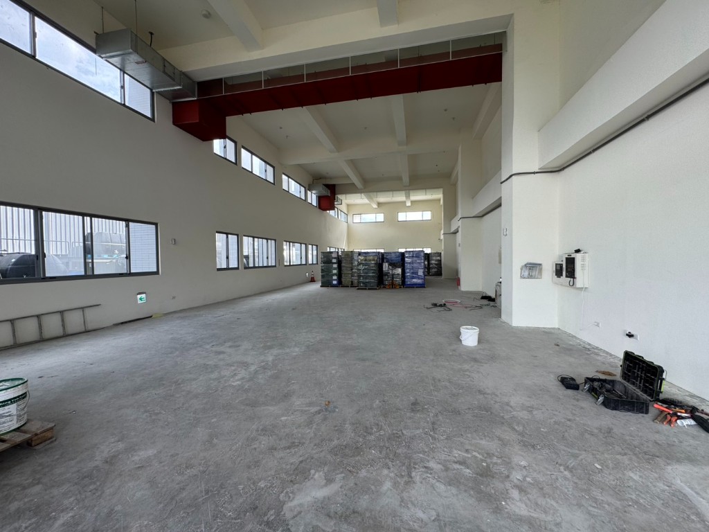 頭份交流道貨梯可廠登碼頭廠房｜工業地買賣｜廠房買賣出租｜亞輪工業地廠房