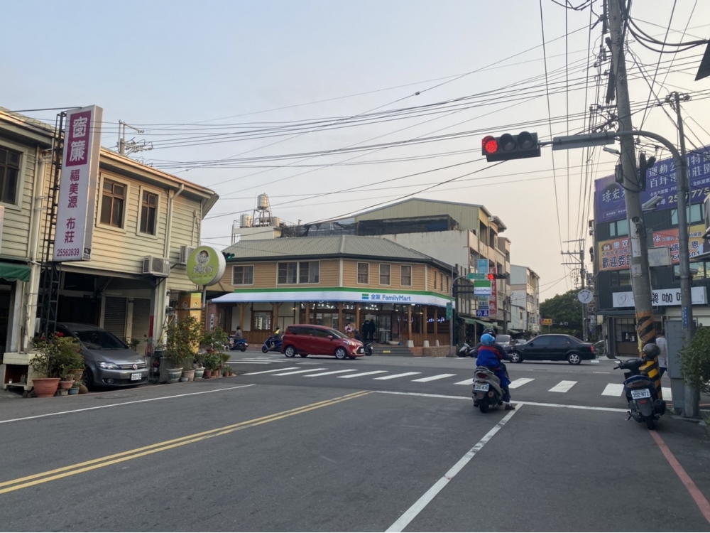 商業區黃金角店