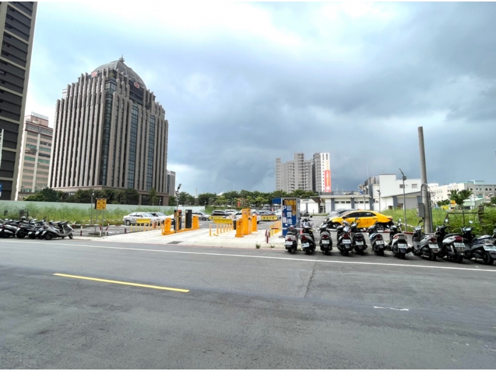 經國特區商業地403坪