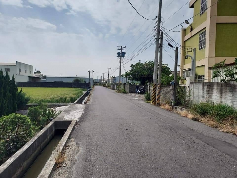 和美和頭路廠住0987-092686蔡逸蓁