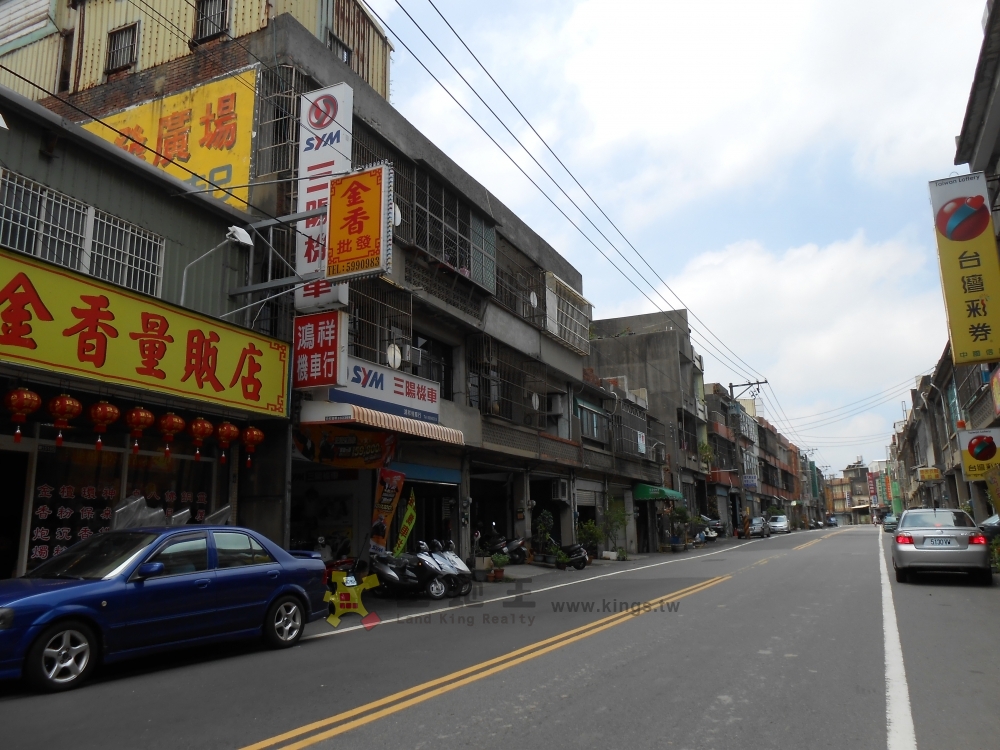近火車站旁中山路兩面路建地