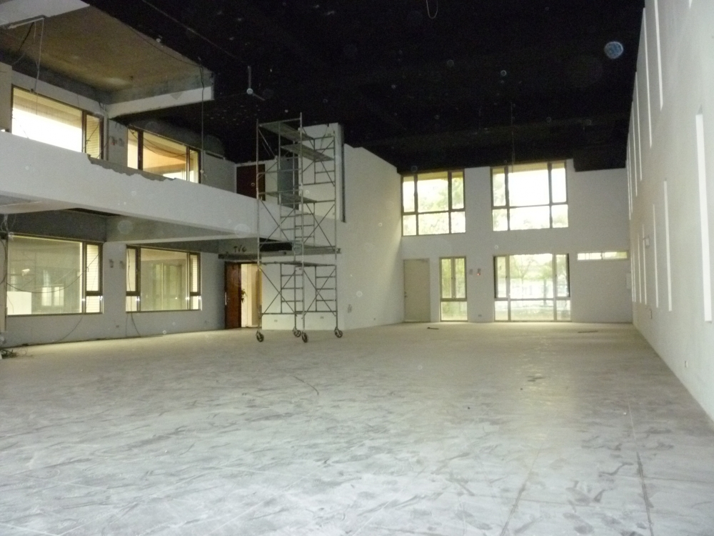 土城臨中華路廠辦店面出租