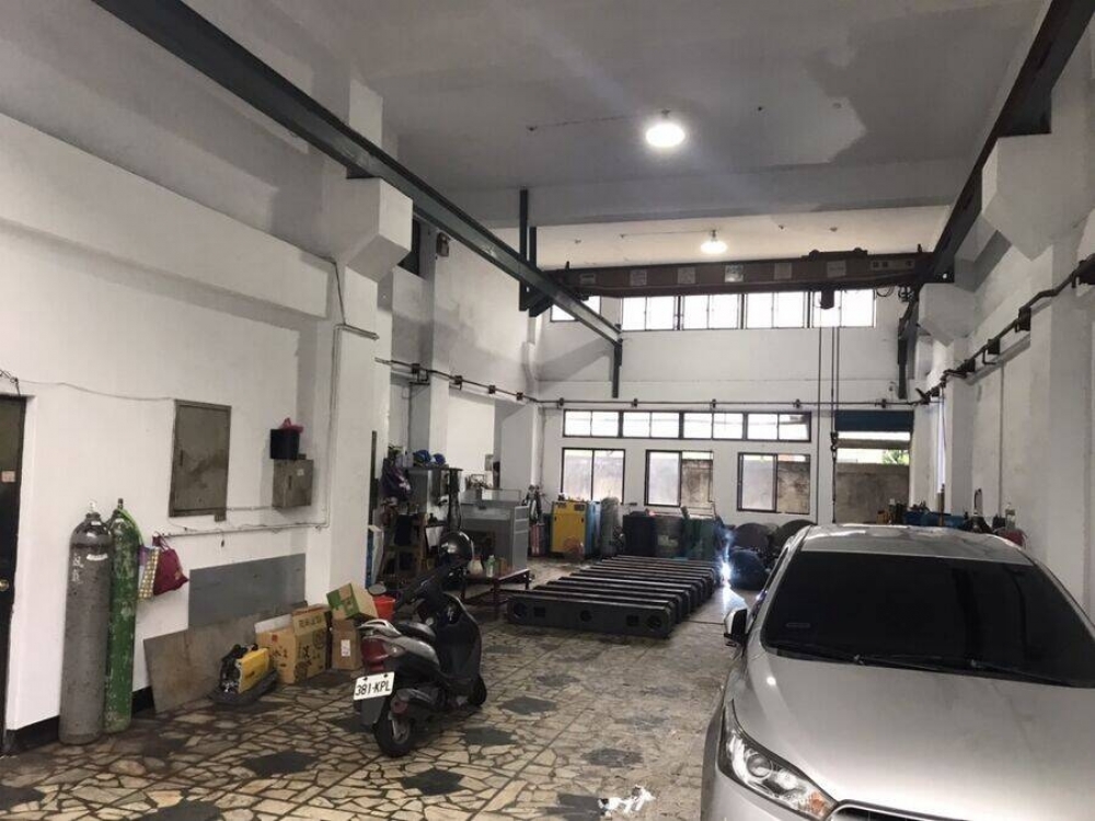 五股工業區正路邊挑高廠房69