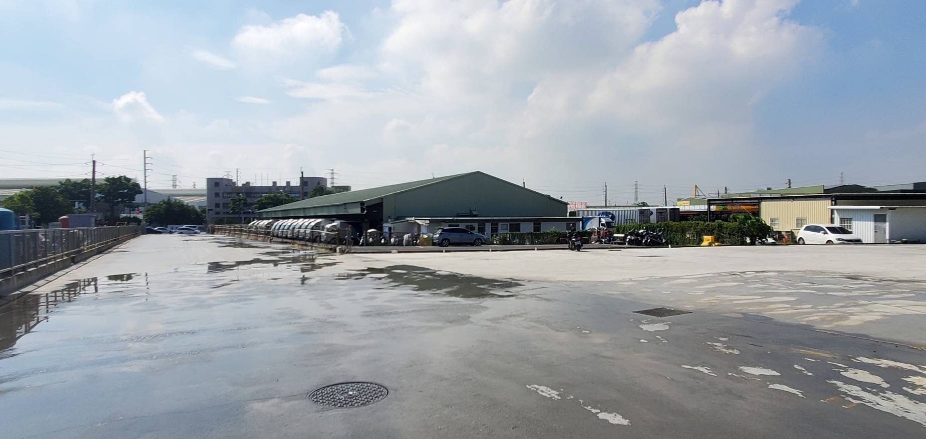 仁武高楠公路旁12米大馬路上甲工工業地出租（陳美鳳）