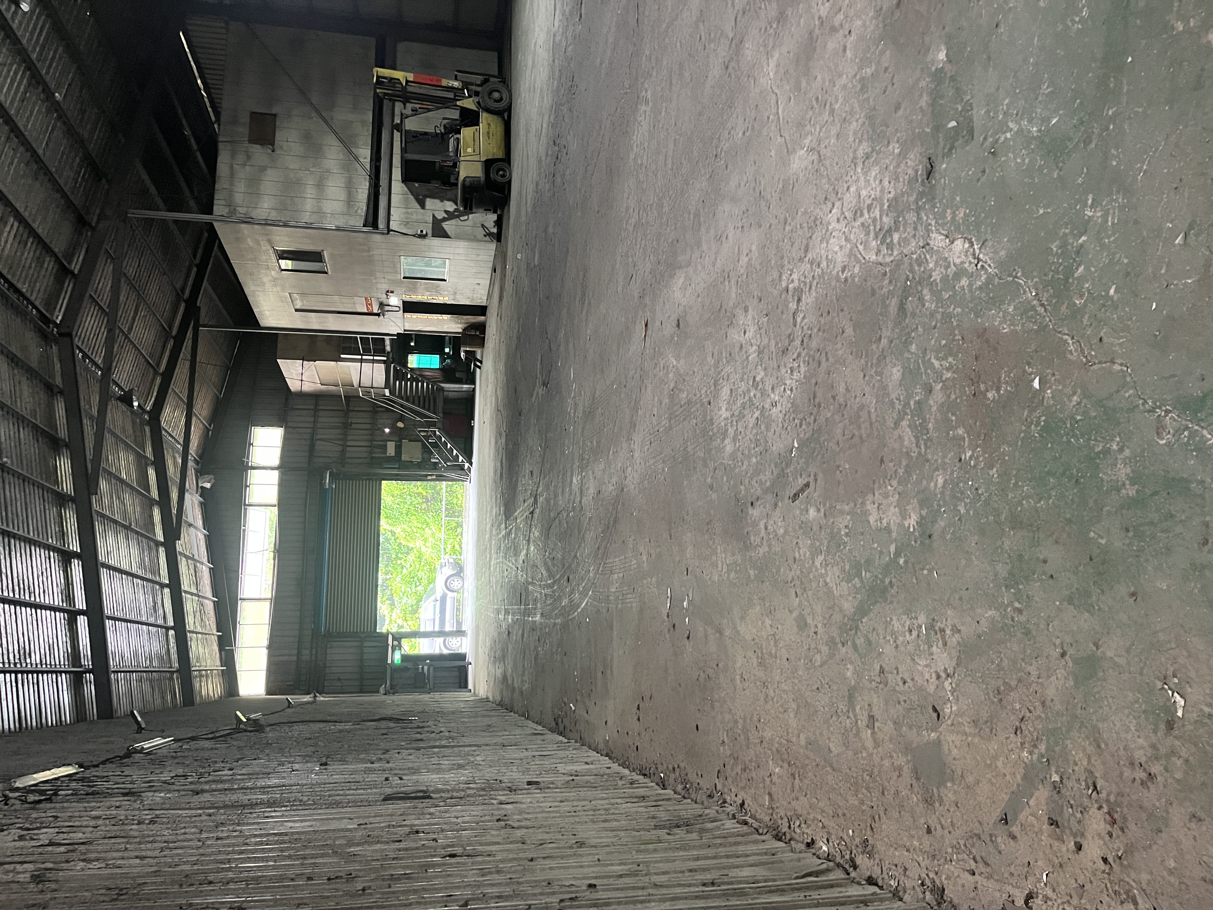 150坪挑高廠出租